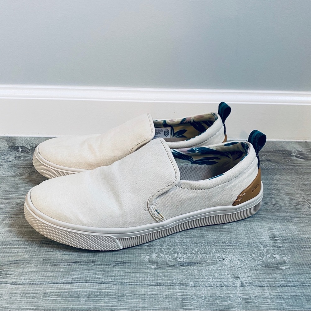 Womens TOMs 8.5 Birch Canvas TRVL LITE Slip-Ons